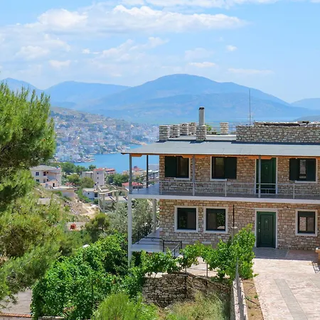 Green Villa Apartment