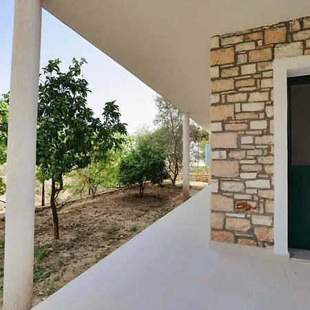Green Villa شقة ساراندا